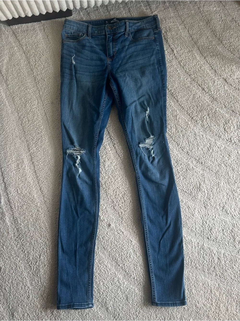 Hollister Women’s Mid Rise Super Skinny Distressed Jeans